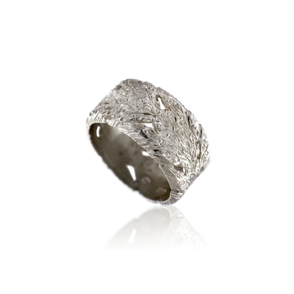 Pratolina floral ring