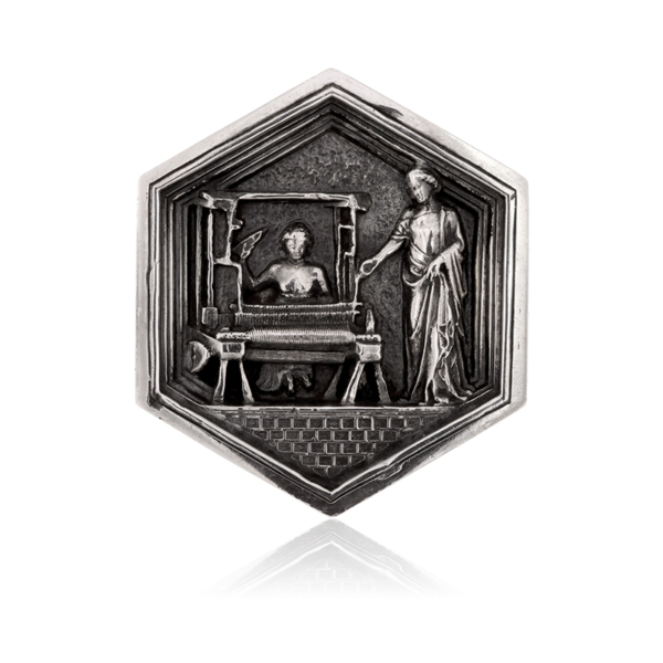 Formella la Tessitura, un omaggio all’arte tessile.