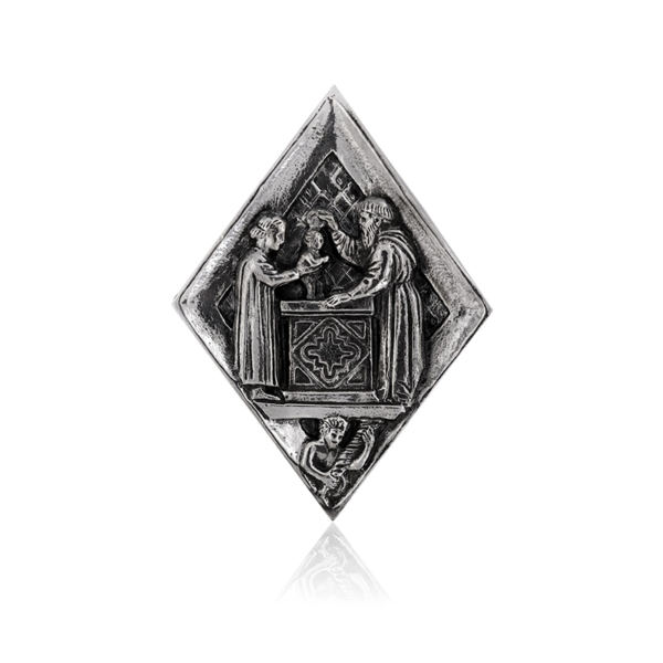 Formella del Battesimo, simbolo di rinascita e spiritualità.