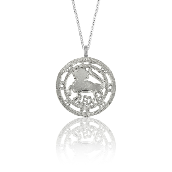 Pendant Zodiac sign Leo