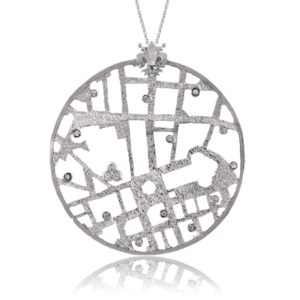 Pendente Luci sulla Città con design raffinato e simbolico.