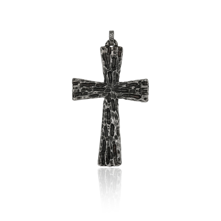 Croce Principio con superficie irregolare, ispirata al legno della croce.